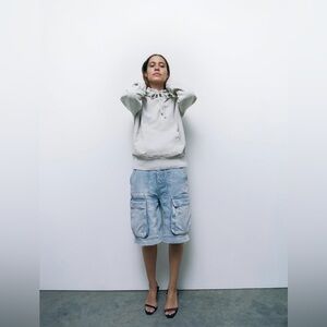 NWT Zara mid rise cargo shorts size 8